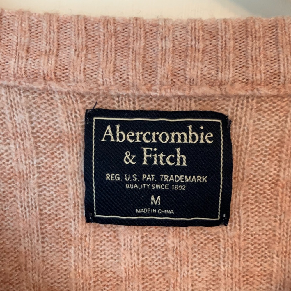 Abercrombie & Fitch Ribbed Sweater in Heather Pink - Picture 3 of 11